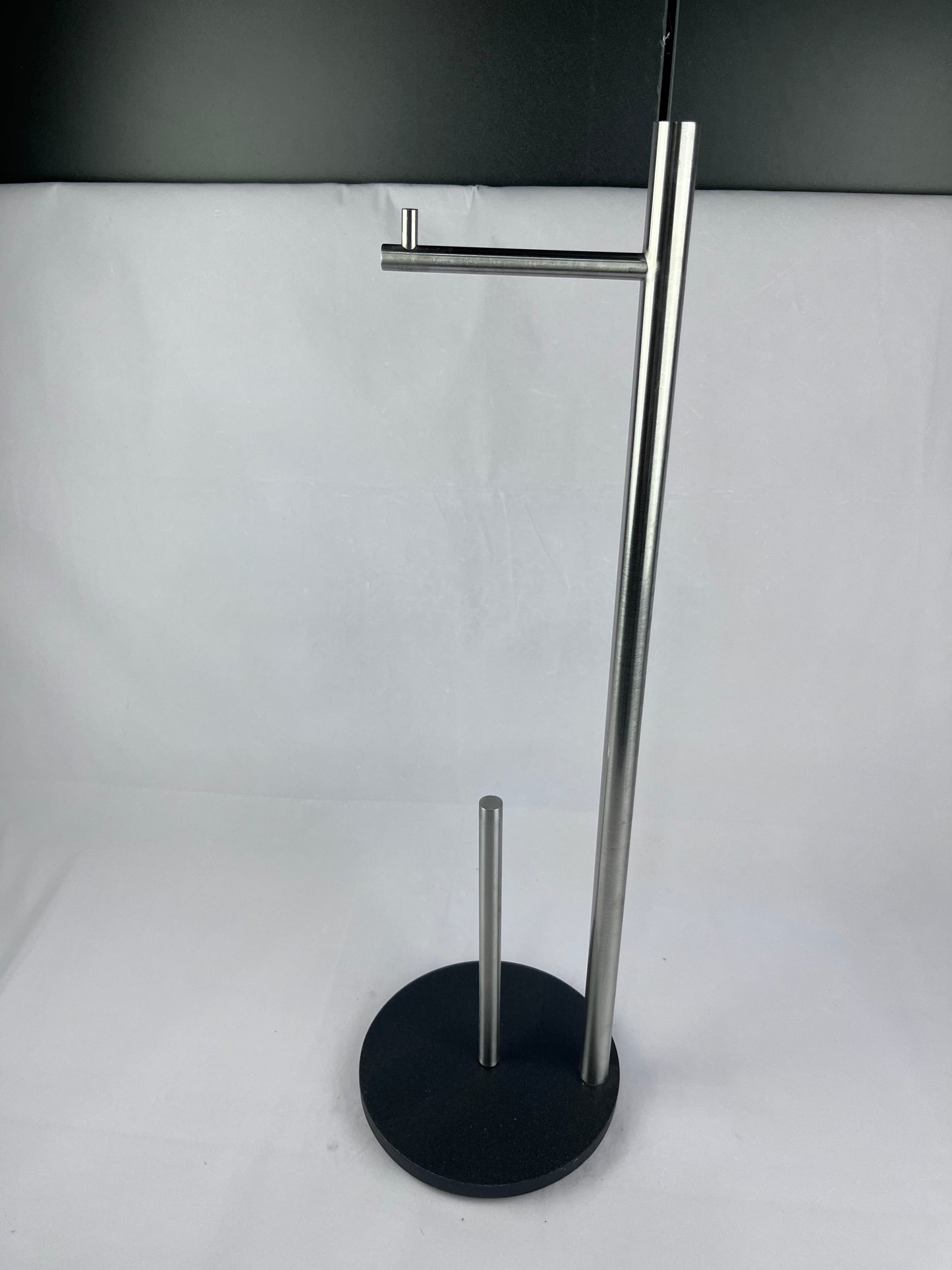 Rock Rhythm - Light Elegance | Floating Resin Marble Paper Towel Holder