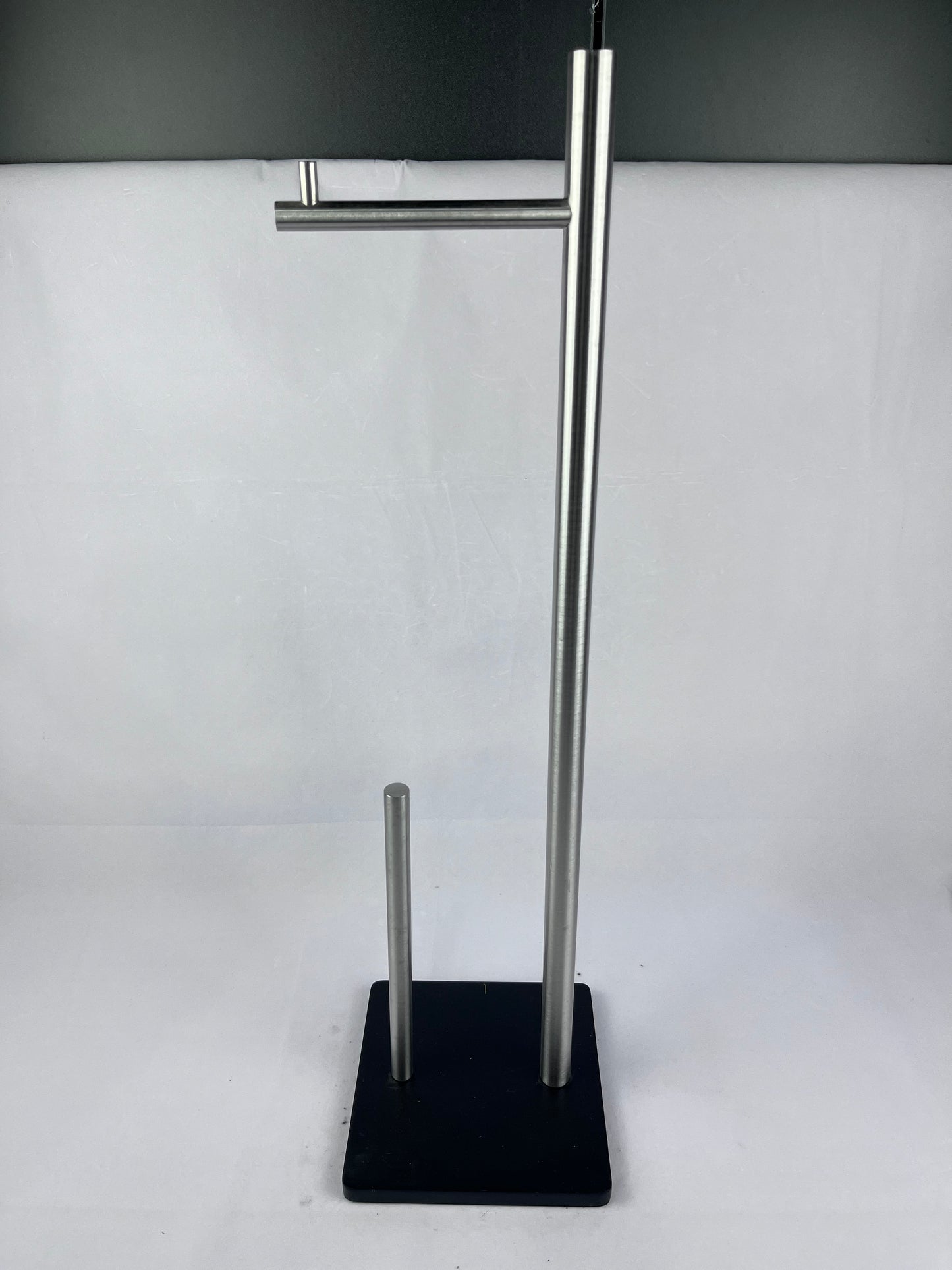 Rock Rhythm - Light Elegance | Floating Resin Marble Paper Towel Holder