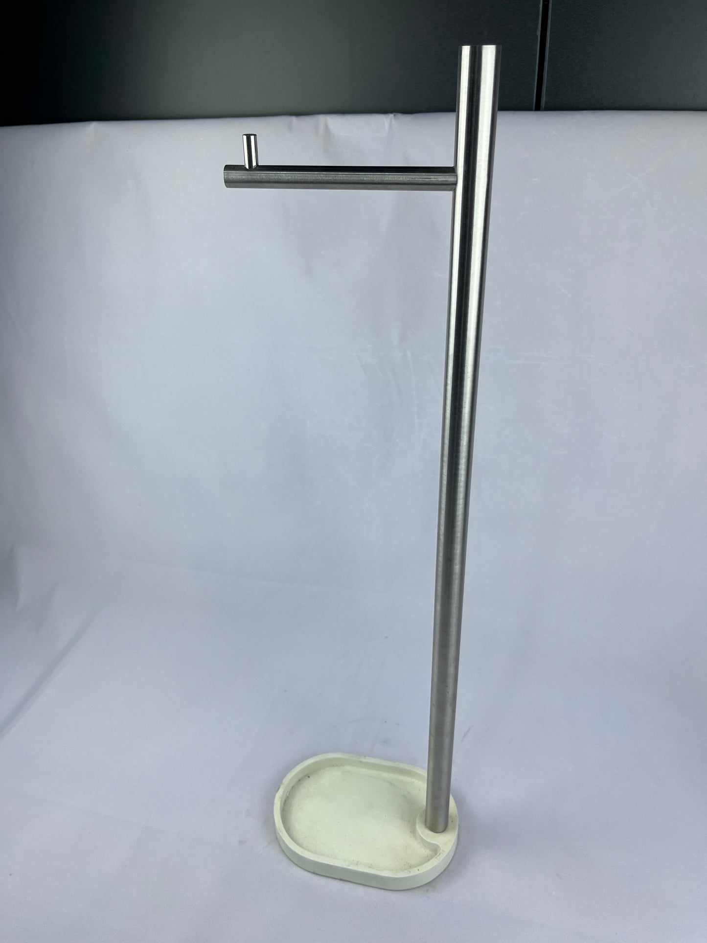 Mountain | Dialogue between Marble and Resin