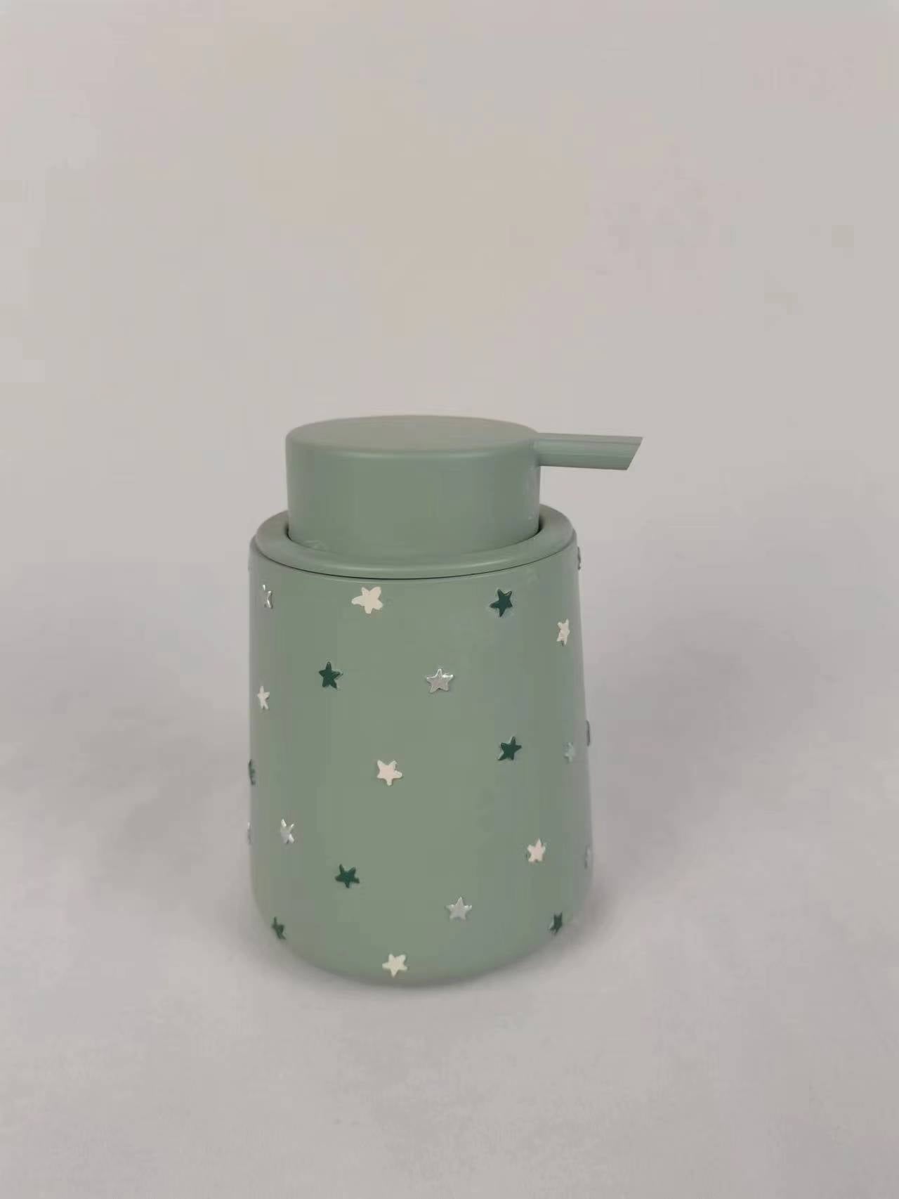 Fantasy Star Group Children's Lotion Bottle】Safe and interesting design, little star with bath time.