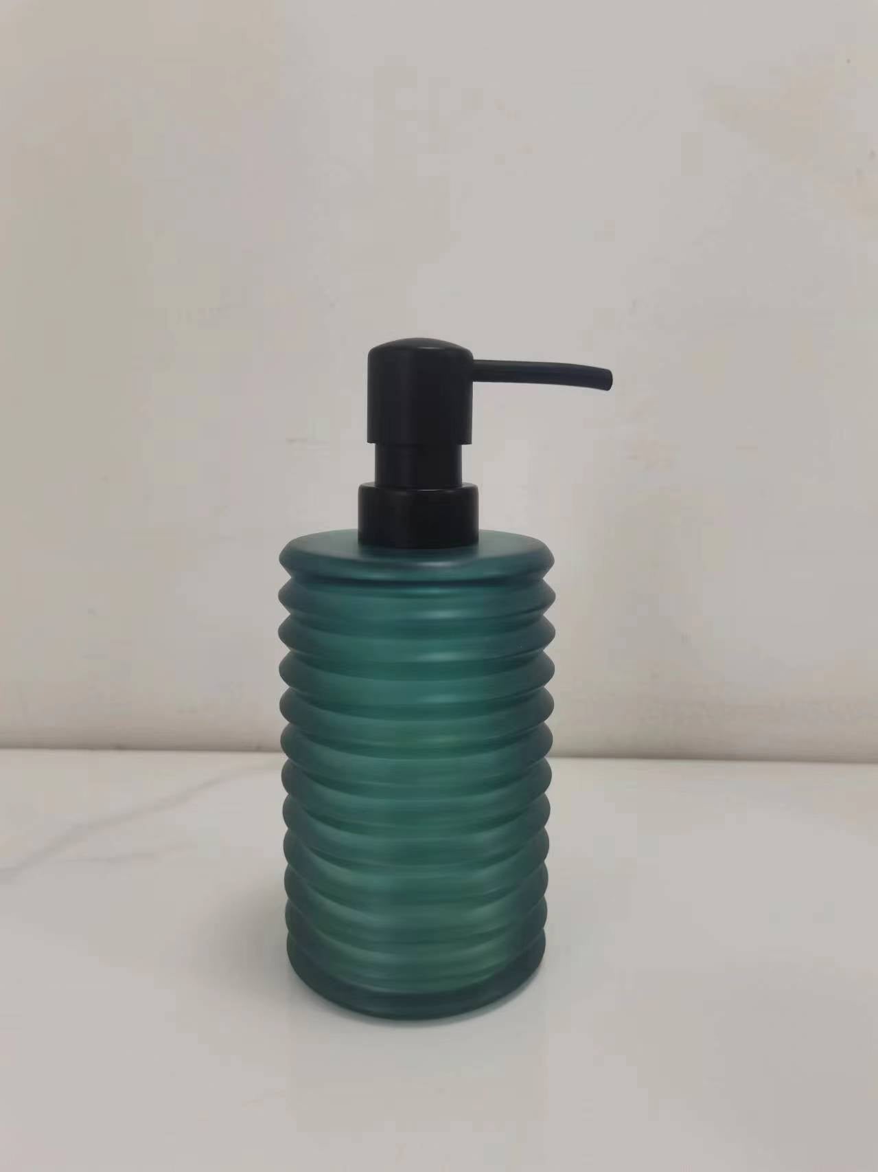 Color Translucent Resin Lotion Bottle - Three-dimensional circular design of the bottle, interpretation of dynamic aesthetics