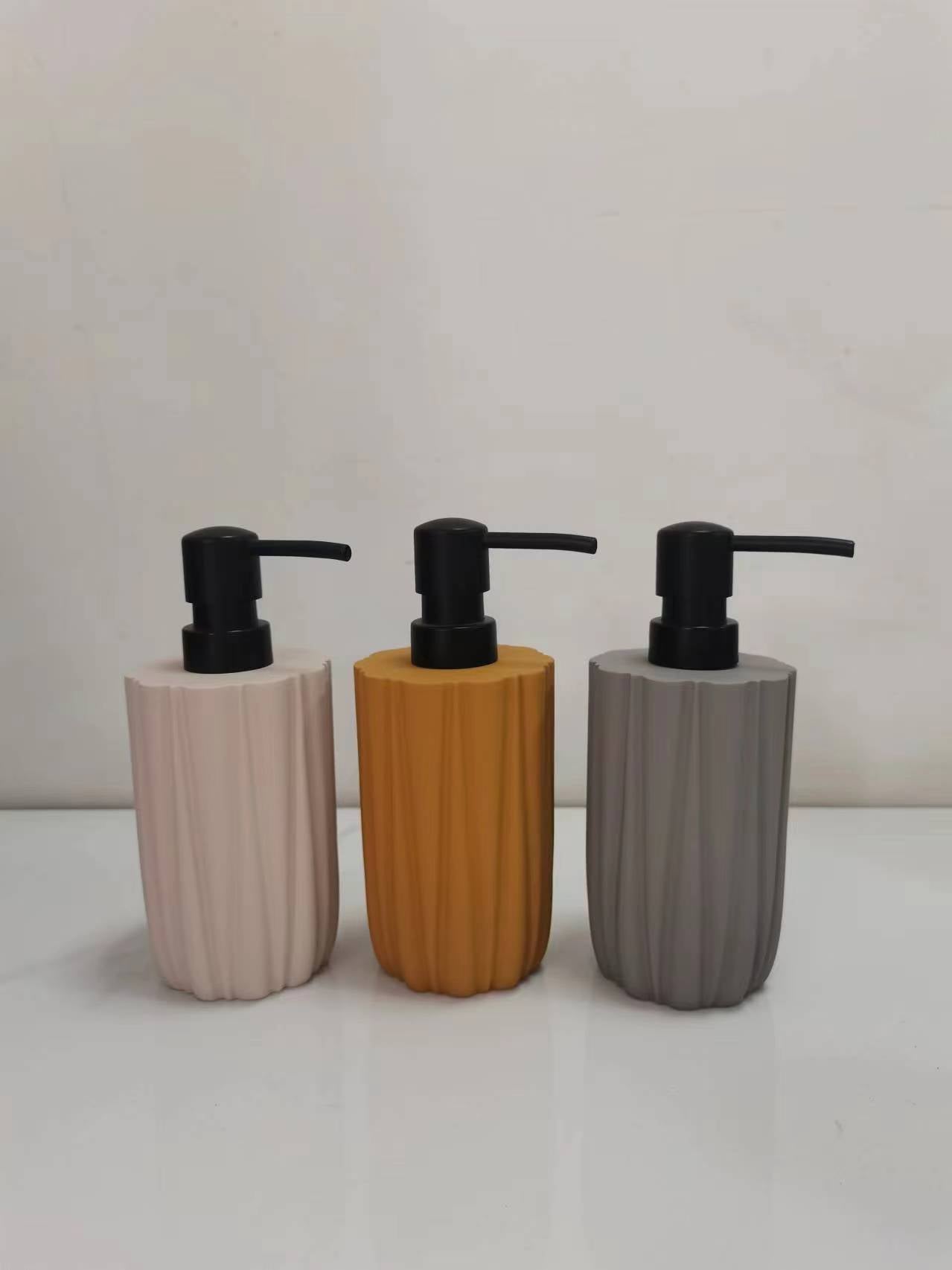 Time Scratched Vertical Lotion Bottle】Gray Beige Parallel Lines Embossed Wabi-Silent Style Dispenser