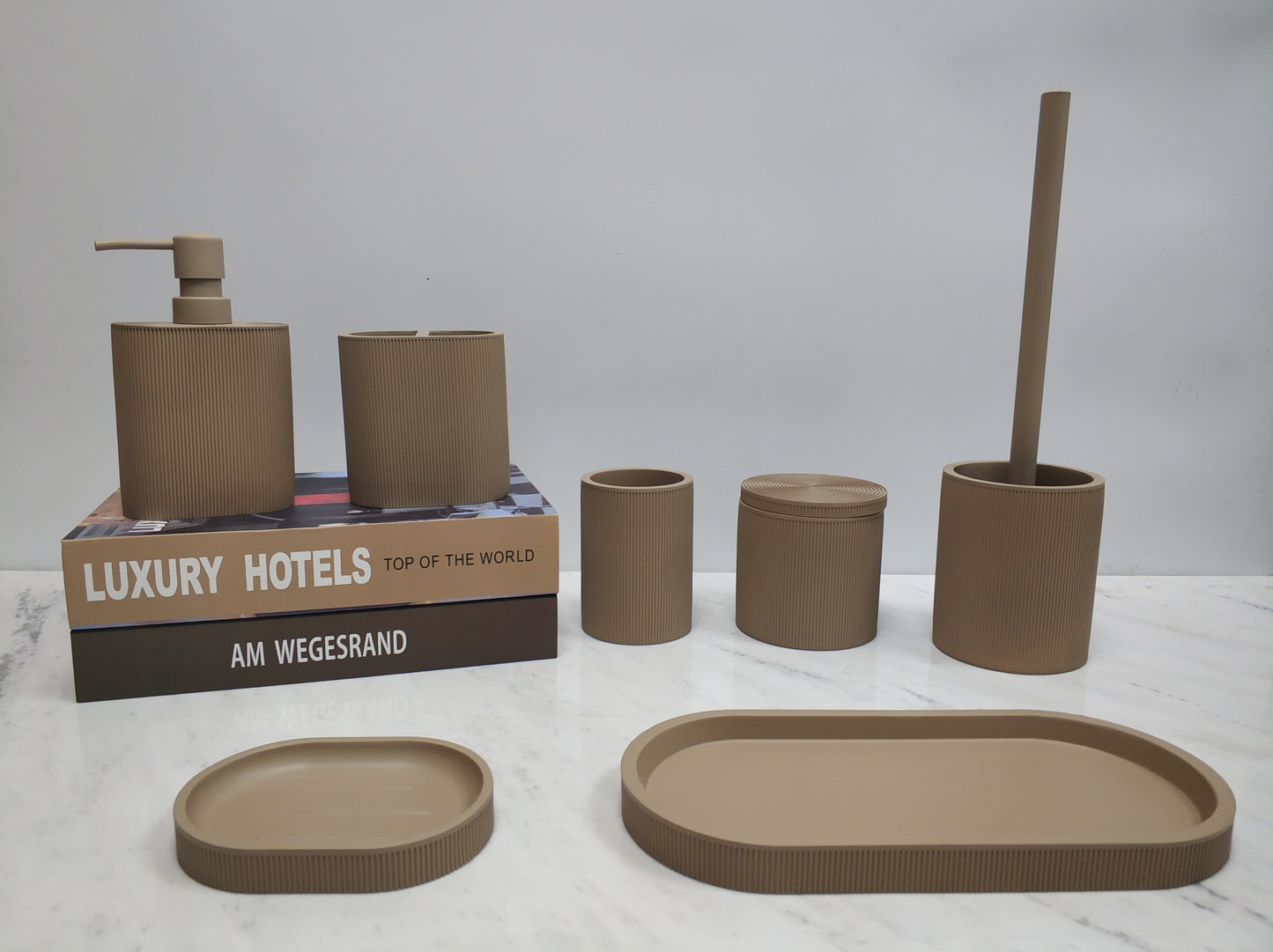 Amber Mystery - Resin Bathroom Set | Deep Brown Elegance Natural Aesthetics🌳