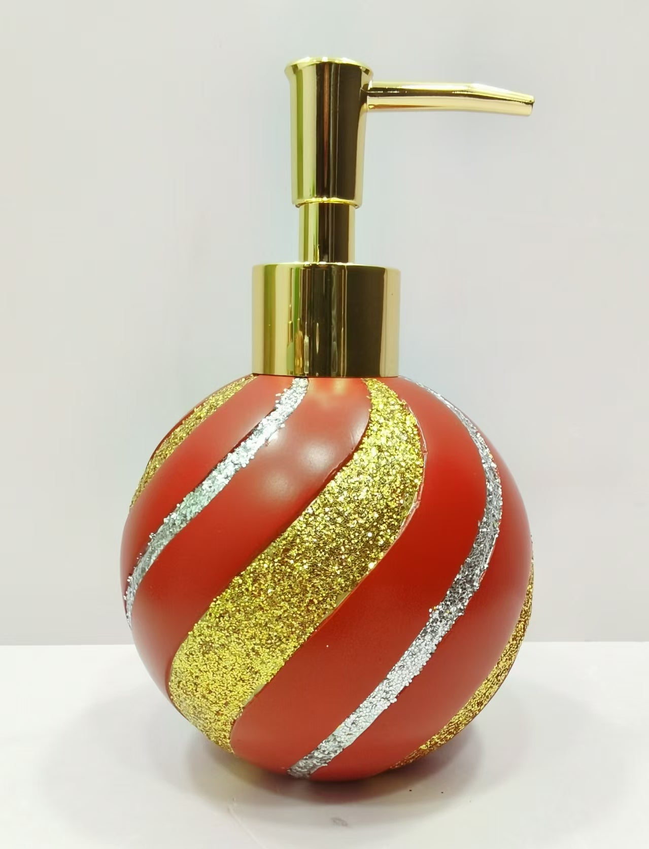 Snowy Night Fairytale] Christmas Limited Edition Gilt Embossed Lotion Bottle